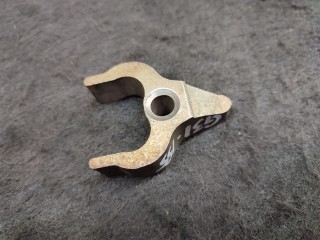 Скоба (кронштейн) крепления форсунки, ориг. номер 13538578607, 13537797881, 7797881, 8578607, BMW 2 F44