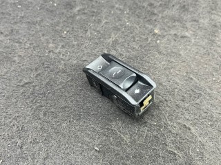 Кнопка открывания люка, ориг. номер 6907288, BMW 5 E34