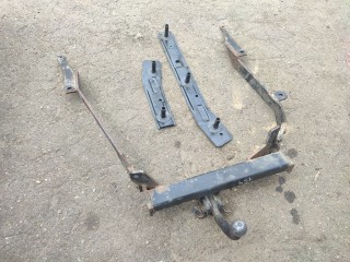 Прицепное устройство (фаркоп), Peugeot 607 2000-2004