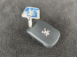 Ключ, Peugeot 607 2000-2004