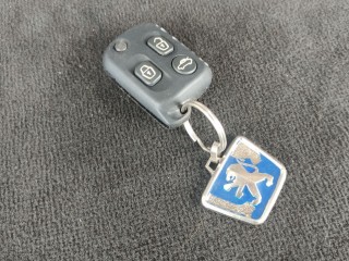 Ключ, Peugeot 607 2000-2004
