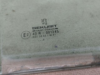 Стекло двери задней правой, Peugeot 607 2000-2004