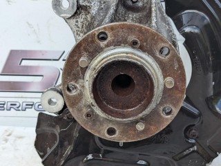 ступица передняя правая BMW M3 E92/E93 2006-2013, задний привод, 2282670