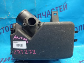 Корпус воздушного фильтра, TOYOTA AVENSIS