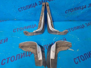 Брызговик NISSAN SUNNY