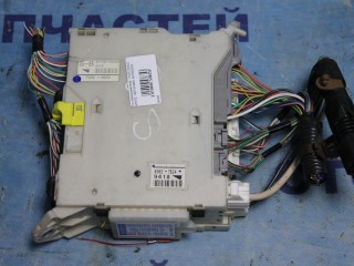 Блок предохранителей, ориг. номер 8273053050, 82672-53060, LEXUS IS250