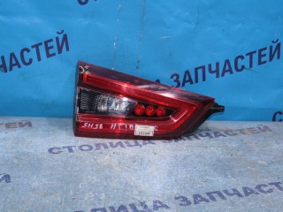 Вставка между стопов, NISSAN QASHQAI