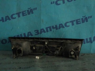 Вставка между стопов, TOYOTA CARINA ED