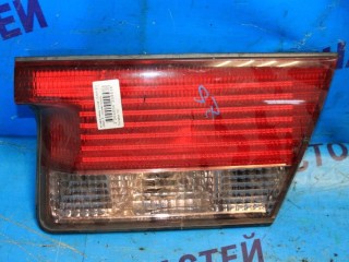 Вставка между стопов, NISSAN SUNNY