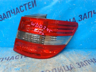 Стоп-сигнал, MERCEDES-BENZ B-Class