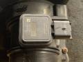 4R8Q12B579AC Расходомер воздуха Land Rover Range Rover Sport 2009г. - фото №2