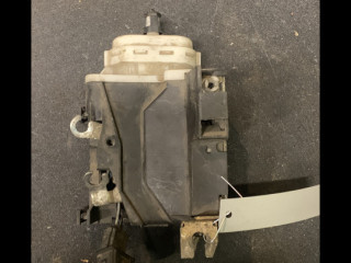 замок двери передней правой, Audi A6 C4 1994-1997