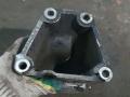 8A0199308G кронштейн двигателя передний правый Audi A6 C4 1996г. - фото №3