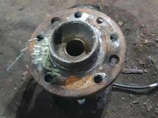 ступица передняя, Opel Astra H 2004-2007