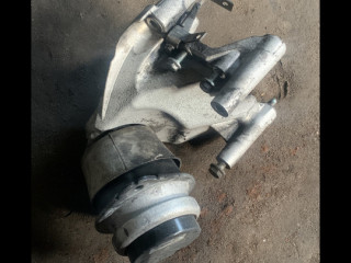 Подушка крепления двигателя, Volkswagen Touareg 2002-2007