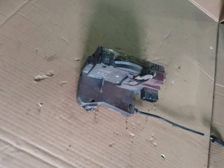 замок двери передней правой, Opel Astra G 1998-2009