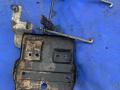 Полка аккумулятора Mitsubishi L200 4 2007г. - фото №2