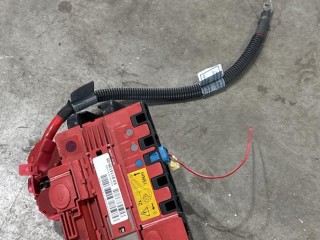 Плюсовой провод аккумулятора BMW X5 E70 2006-2010