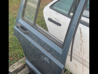 Дверь задняя правая, Jeep Cherokee 2 рест