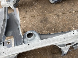 стакан кузова передний правый, Volkswagen Golf 3 1991-2000