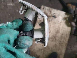 повторитель поворота на крыле, Nissan Note E11 2008-2013