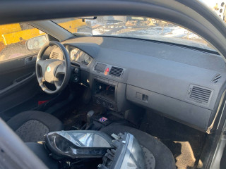 Skoda Fabia 1 поколение 2004г. 1.9 л., дизель, МКПП - фото №2