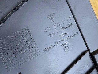 Защита арок (подкрылок) передний левый, ориг. номер 9J1809957D, PAD809957B, Porsche Taycan 2019-2024