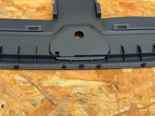 Накладка замка капота, ориг. номер 4M8807081, Audi Q8 4M 2018-2023
