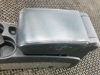 Подлокотник центральный, ориг. номер 25748149, 10384166, CADILLAC CTS 1 1 2002-2007