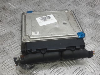 Блок управления двс AUDI Q3 2011-2014