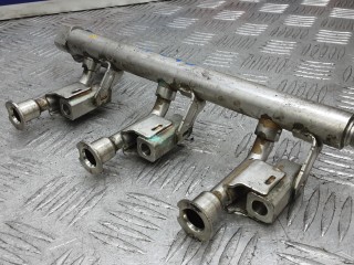 Топливная рампа бензиновая, ориг. номер CM5G9H487HC, 0901092631, FORD ECOSPORT 2012-2018
