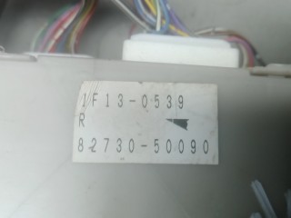 Блок предохранителей, ориг. номер 8273050090, LEXUS LS 3 3 2000-2003