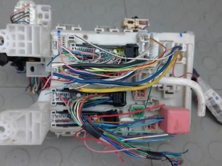 Блок предохранителей TOYOTA AVENSIS T27 T27 2008-2011