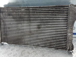 Радиатор интеркулера, ориг. номер 179400R040, TOYOTA AVENSIS T27 T27 2008-2011