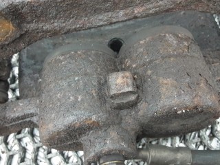 Суппорт тормозной передний правый, ориг. номер LR047906, LR015569, LAND ROVER RANGE ROVER 3 3 2009-2012