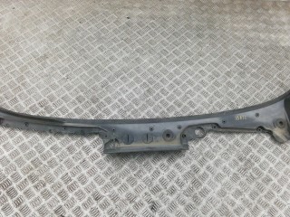 Накладка декоративная (жабо, дождевик) BMW 7 F01 F01 2008-2012