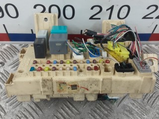 Блок предохранителей TOYOTA AVENSIS T25 T25 2003-2006