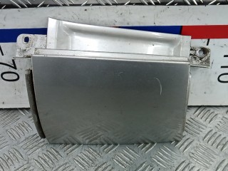 Ус под фонарь правый NISSAN NOTE E11 E11 2005-2008