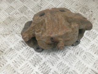 Суппорт тормозной передний правый NISSAN PATHFINDER R51 R51 2004-2010