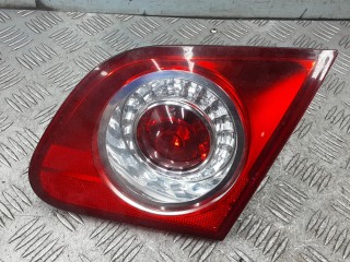 Фонарь правый крышки багажника VOLKSWAGEN PASSAT B6 B6 2005-2010