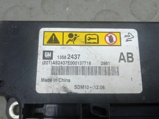 Блок управления airbag, ориг. номер 13582437, CHEVROLET ORLANDO 2010-2018