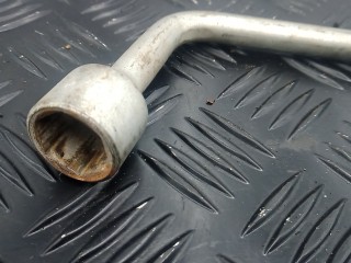 Ключ колесный, TOYOTA COROLLA E12 E12 2000-2004