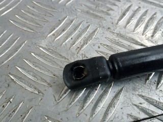 Амортизатор капота, ориг. номер 8L0823359, VOLKSWAGEN GOLF 4 4 1997-2006