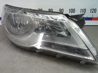 Фара правая VOLKSWAGEN TIGUAN 1 1 2006-2011