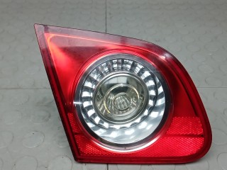 Фонарь левый крышки багажника VOLKSWAGEN PASSAT B6 B6 2005-2010