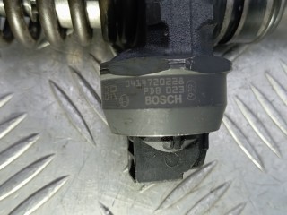 Форсунка дизельная, ориг. номер 0414720228, 070130073N, VOLKSWAGEN TOUAREG 7L 7L 2002-2007