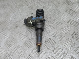 Форсунка дизельная AUDI A3 8P 8P 2008-2013