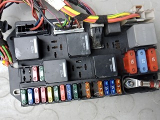 Блок предохранителей, LAND ROVER RANGE ROVER 3 3 2009-2012