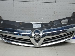 Решетка радиатора OPEL ASTRA H H 2006-2014