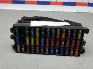Блок предохранителей, ориг. номер 8200774786, NISSAN INTERSTAR X70 X70 2001-2008
